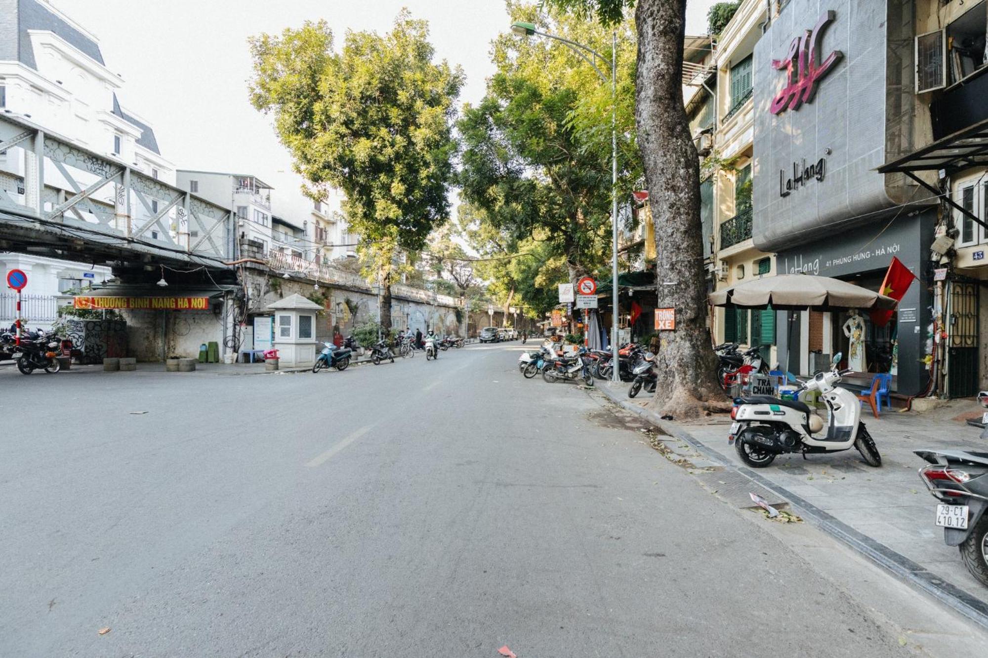 Near The Train Line,Old Quarter, Bbq Large Terrace Apartment Hanoi Exterior photo